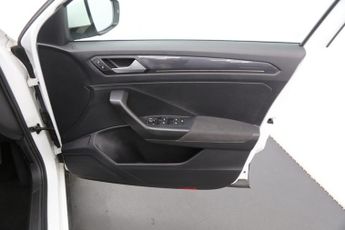 Volkswagen T-Roc 2.0 TSI SEL DSG 4Motion Euro 6 (s/s) 5dr