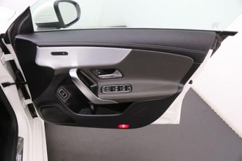 Mercedes-Benz CLA Class 1.3 CLA200 AMG Line (Premium) Coupe 7G-DCT Euro 6 (s/s) 4dr