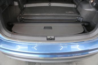 Volkswagen Tiguan Allspace 1.4 TSI SEL DSG Euro 6 (s/s) 5dr