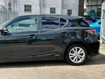 Lexus CT 200H SE