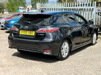 Lexus CT 200H SE