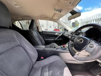 Lexus CT 200H SE