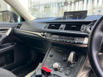 Lexus CT 200H SE