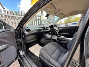 Lexus CT 200H SE