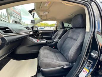 Lexus CT 200H SE