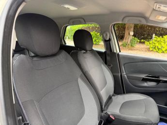 Renault Captur 1.2 TCe ENERGY Dynamique Nav Auto Euro 6 (s/s) 5dr