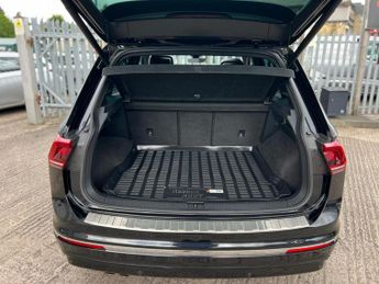 Volkswagen Tiguan R-LINE TDI BMT 4MOTION DSG