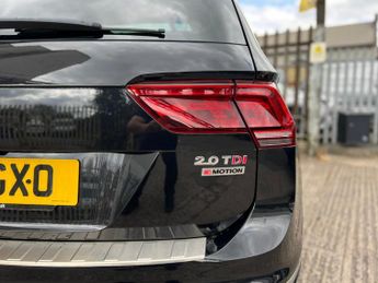Volkswagen Tiguan R-LINE TDI BMT 4MOTION DSG