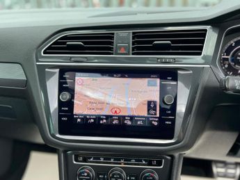 Volkswagen Tiguan R-LINE TDI BMT 4MOTION DSG