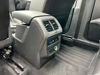 Volkswagen Tiguan R-LINE TDI BMT 4MOTION DSG