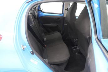 Peugeot 108 1.0 Active Euro 6 5dr