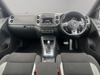 Volkswagen Tiguan 2.0 TDI BlueMotion Tech R-Line DSG 4WD Euro 5 (s/s) 5dr (Nav)