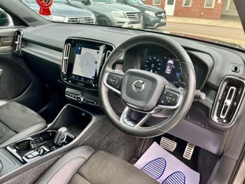 Volvo XC40 2.0 T5 First Edition SUV 5dr Petrol Auto AWD Euro 6 (s/s) (247 p