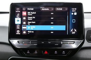 Volkswagen ID.3 Pro 58kWh Family Auto 5dr