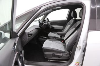 Volkswagen ID.3 Pro 58kWh Family Auto 5dr
