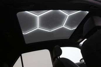 Volkswagen ID.3 Pro 58kWh Family Auto 5dr