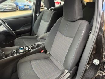 Nissan LEAF 39kWh N-Connecta Hatchback 5dr Electric Auto