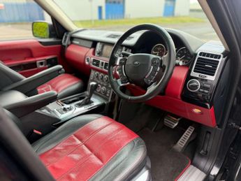 Land Rover Range Rover 3.6 TD V8 Autobiography SUV 5dr Diesel Auto 4WD Euro 4 (271 ps)