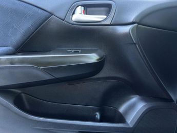Honda Civic 1.8 i-VTEC ES Auto Euro 5 5dr
