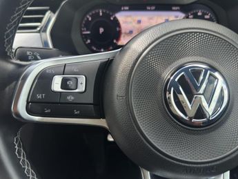 Volkswagen Passat 2.0 TDI EVO R-Line DSG Euro 6 (s/s) 5dr
