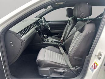 Volkswagen Passat 2.0 TDI EVO R-Line DSG Euro 6 (s/s) 5dr