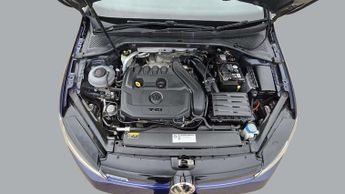 Volkswagen Golf SE NAVIGATION TSI EVO DSG