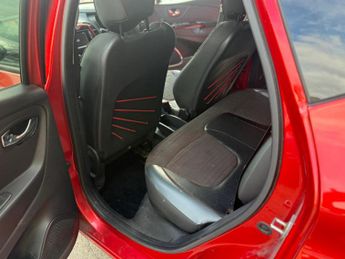 Renault Captur 0.9 TCe ENERGY Signature SUV 5dr Petrol Manual
