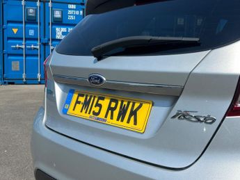 Ford Fiesta TITANIUM SAT NAV AUTOMATIC FULL FORD DEALER HISTORY £35 ROAD TAX