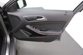 Mercedes-Benz A Class 2.1 A200d AMG Line 7G-DCT Euro 6 (s/s) 5dr