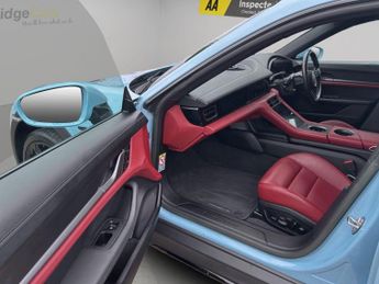 Porsche Taycan Performance Plus 93.4kWh 4 Cross Turismo 5dr Electric Auto 4WD (