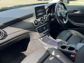 Mercedes-Benz GLA Class GLA 200 D SE