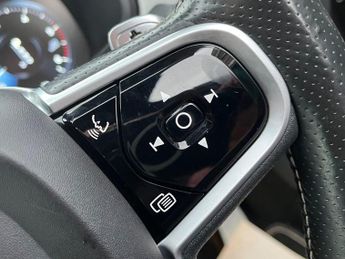 Volvo S90 D4 R-DESIGN