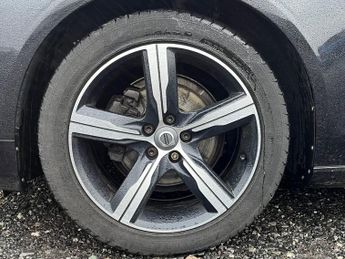 Volvo S90 D4 R-DESIGN