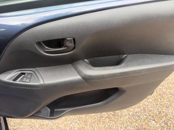 Peugeot 108 1.0 VTi Active 2 Tronic Euro 5 5dr Euro 5