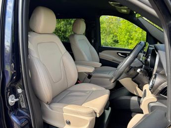 Mercedes-Benz Eqv EQV 300 Sport Auto Electric 90KWH EX-LWB/7 SEATER/360 CAM/VAT Q