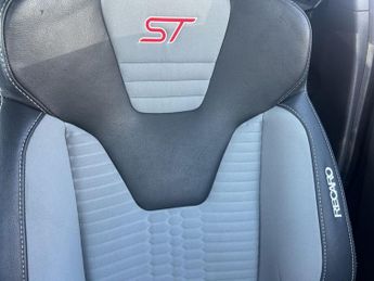 Ford Fiesta 1.6T EcoBoost ST-3 Euro 6 3dr