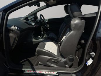 Ford Fiesta 1.6T EcoBoost ST-3 Euro 6 3dr