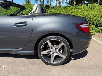 Mercedes-Benz SLK 1.8 SLK250 BlueEfficiency AMG Sport Edition 125 Convertible 2dr 