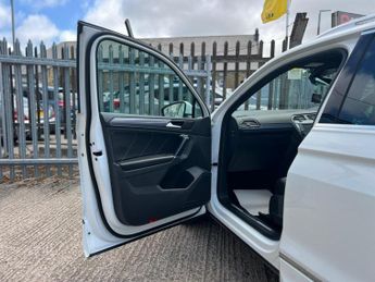 Volkswagen Tiguan R LINE TDI BMT 4MOTION DSG