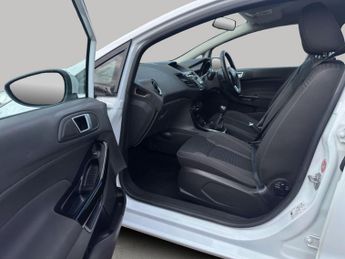 Ford Fiesta 1.0 Zetec Euro 5 (s/s) 5dr