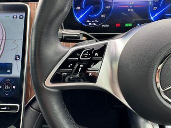 Mercedes-Benz EQE EQE 300 Exclusive Luxury Auto Electric 89 KWH PAN ROOF/HEADS-UP/