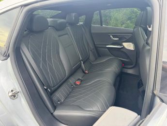 Mercedes-Benz EQE EQE 300 Exclusive Luxury Auto Electric 89 KWH PAN ROOF/HEADS-UP/