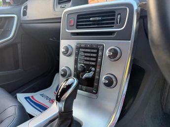 Volvo V60 2.0 T4 SE Nav Auto Euro 6 (s/s) 5dr