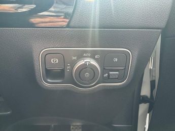 Mercedes-Benz EQA EQA 250+ AMG Line Premium Plus Auto Electric 70 KWH PAN ROOF/HEA