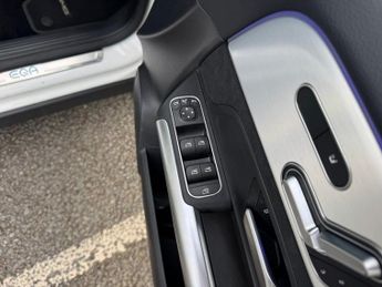 Mercedes-Benz EQA EQA 250+ AMG Line Premium Plus Auto Electric 70 KWH PAN ROOF/HEA