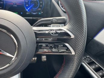 Mercedes-Benz EQA EQA 250+ AMG Line Premium Plus Auto Electric 70 KWH PAN ROOF/HEA