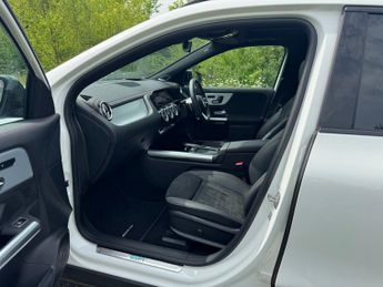 Mercedes-Benz EQA EQA 250+ AMG Line Premium Plus Auto Electric 70 KWH PAN ROOF/HEA
