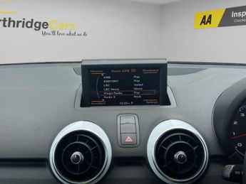 Audi A1 1.4 TFSI S line Style Edition Sportback S Tronic Euro 5 (s/s) 5d
