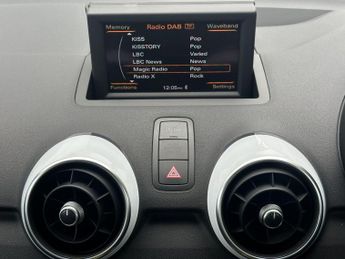 Audi A1 1.4 TFSI S line Style Edition Sportback S Tronic Euro 5 (s/s) 5d