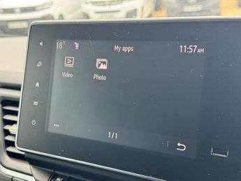 Renault Trafic Crew Cab AUTO LWB L2H1 Low Roof Sport LL30 Air Con Alloys Sensor